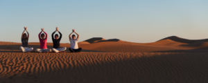 yoga-desert-meditation-treck